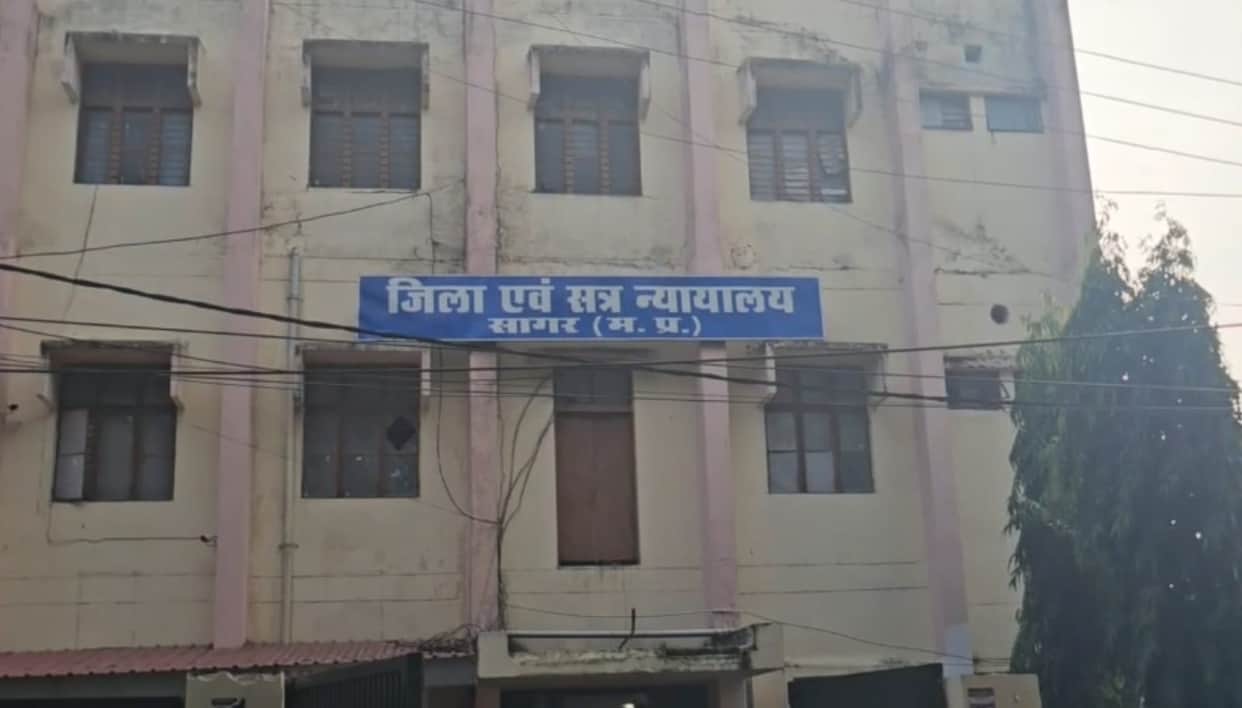epfo-regional-commissioner-satish-kumar-convicted-bribery-case