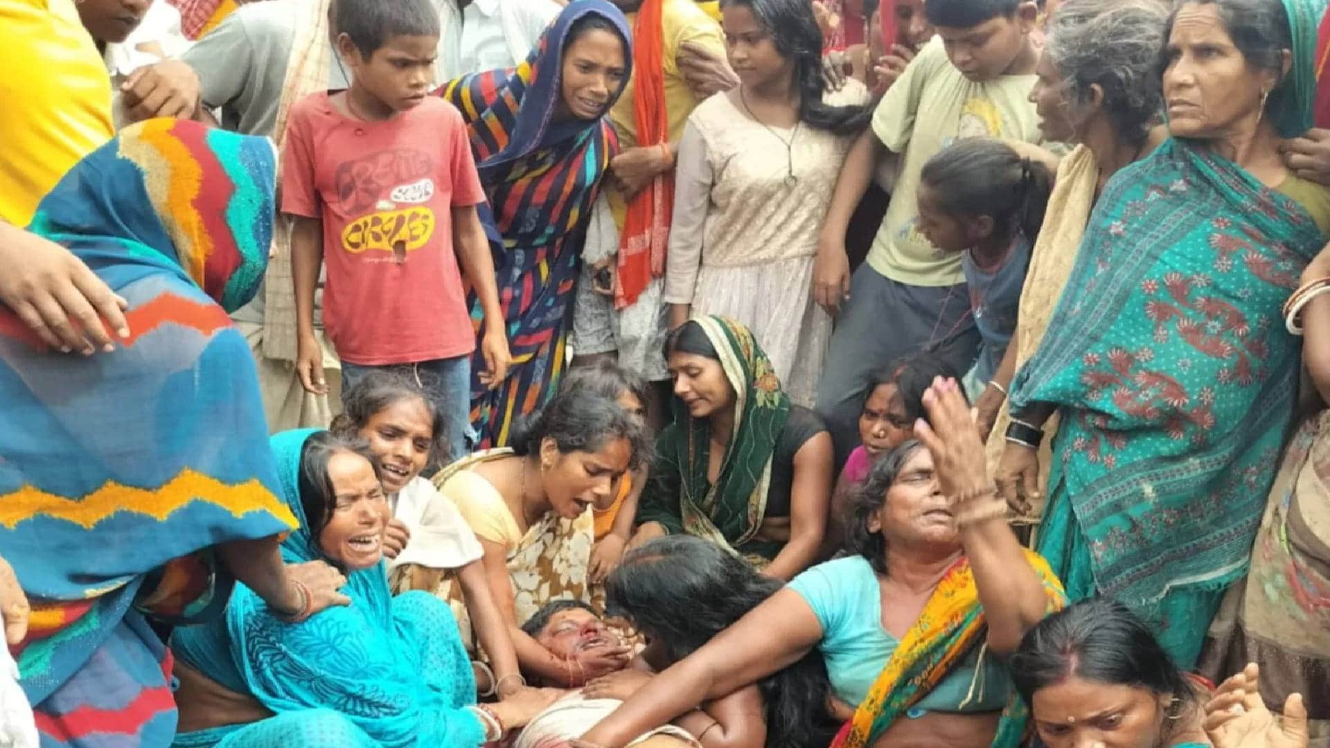घटना स्थल पर रोते-बिलखते परिजन