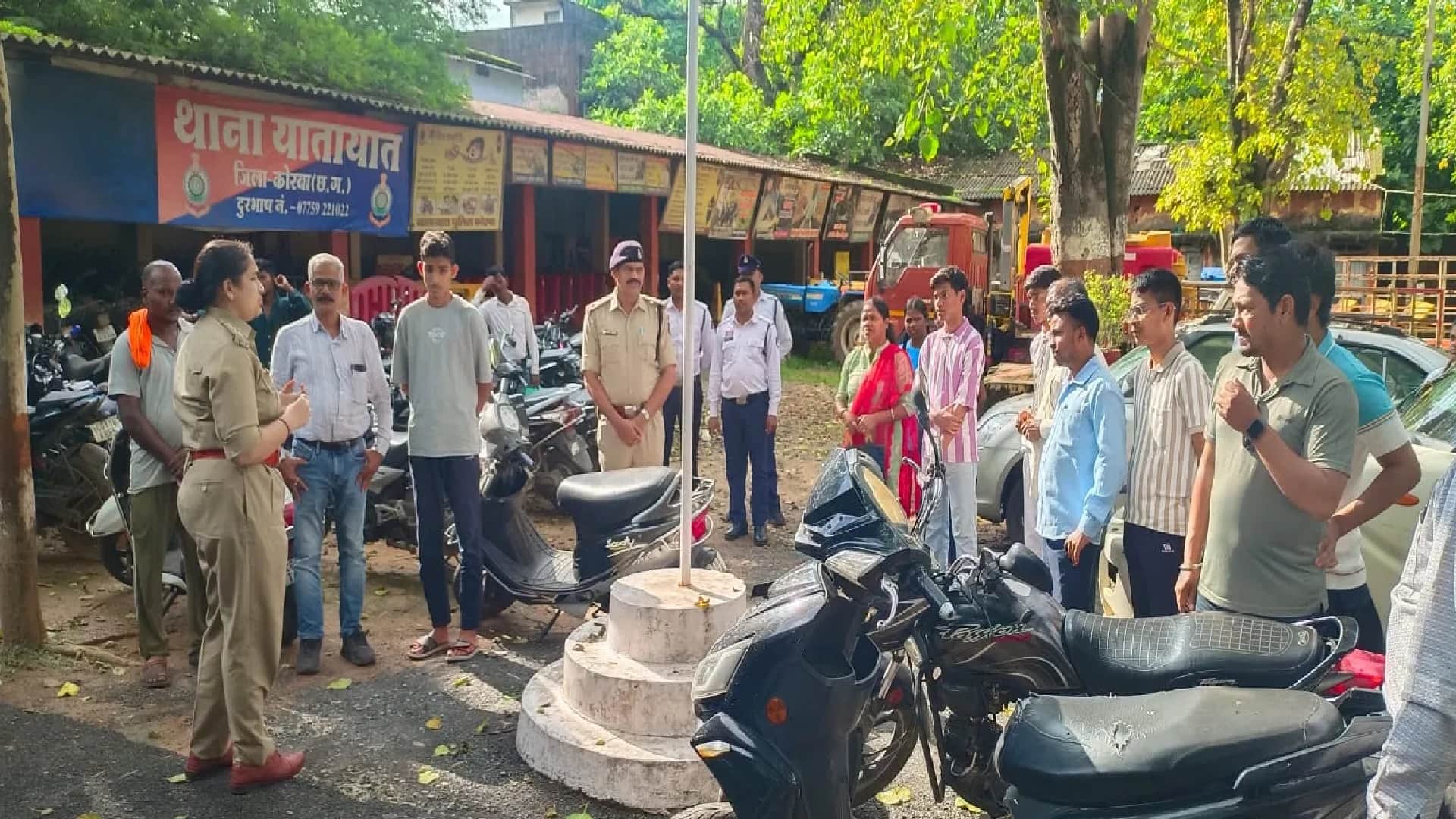 तेज रफ्तार स्कूटी डिवाइडर से टकराई; 9वीं के छात्र की मौत,