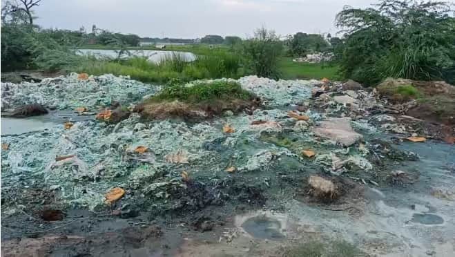 पुरवामीर गांव में क्रोमियम कचरा