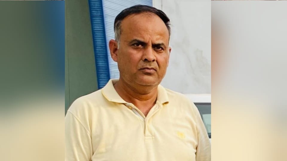 Baghpat: Farmer Dies After Allegedly Consuming Pesticide in Field, Investigation Underway