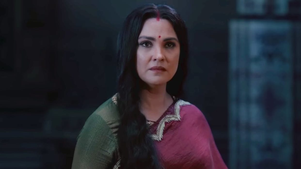 Lara Dutta Attire And Look In Movie Ramayana Trailer Social media users Troll Makers