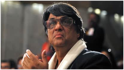 Mukesh Khanna warn students who took part in protest ask people to throw away cockroaches