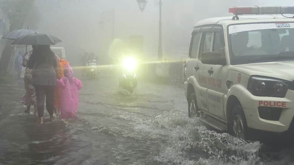 Uttarakhand Weather unsettled today Orange Alert For heavy rain in several districts