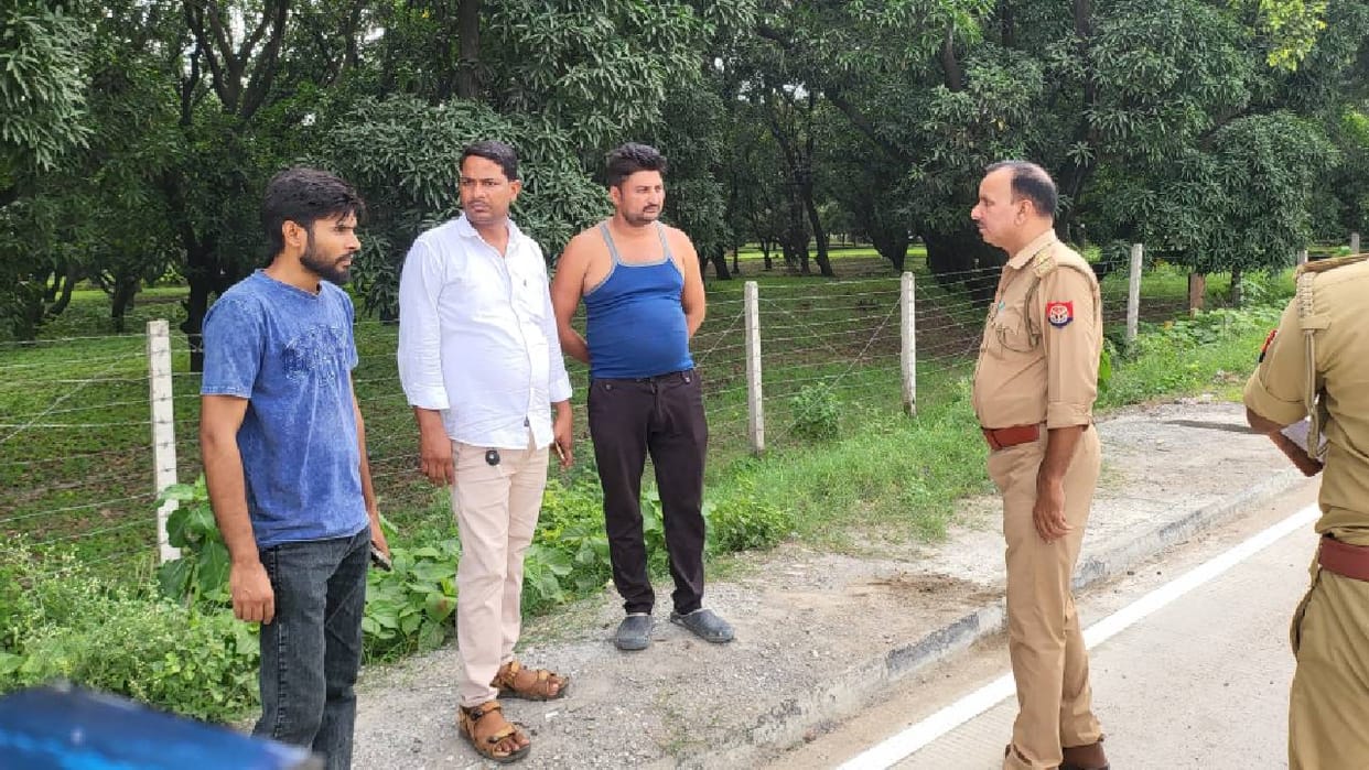 UP: Robbery at Kakori Kisan Path underpass; three miscreants beat up a truck driver and made off with ₹15,000