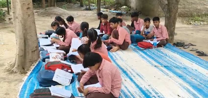 Students Study Under Open Sky for Two Years as New School Building Remains Unbuilt in Agra