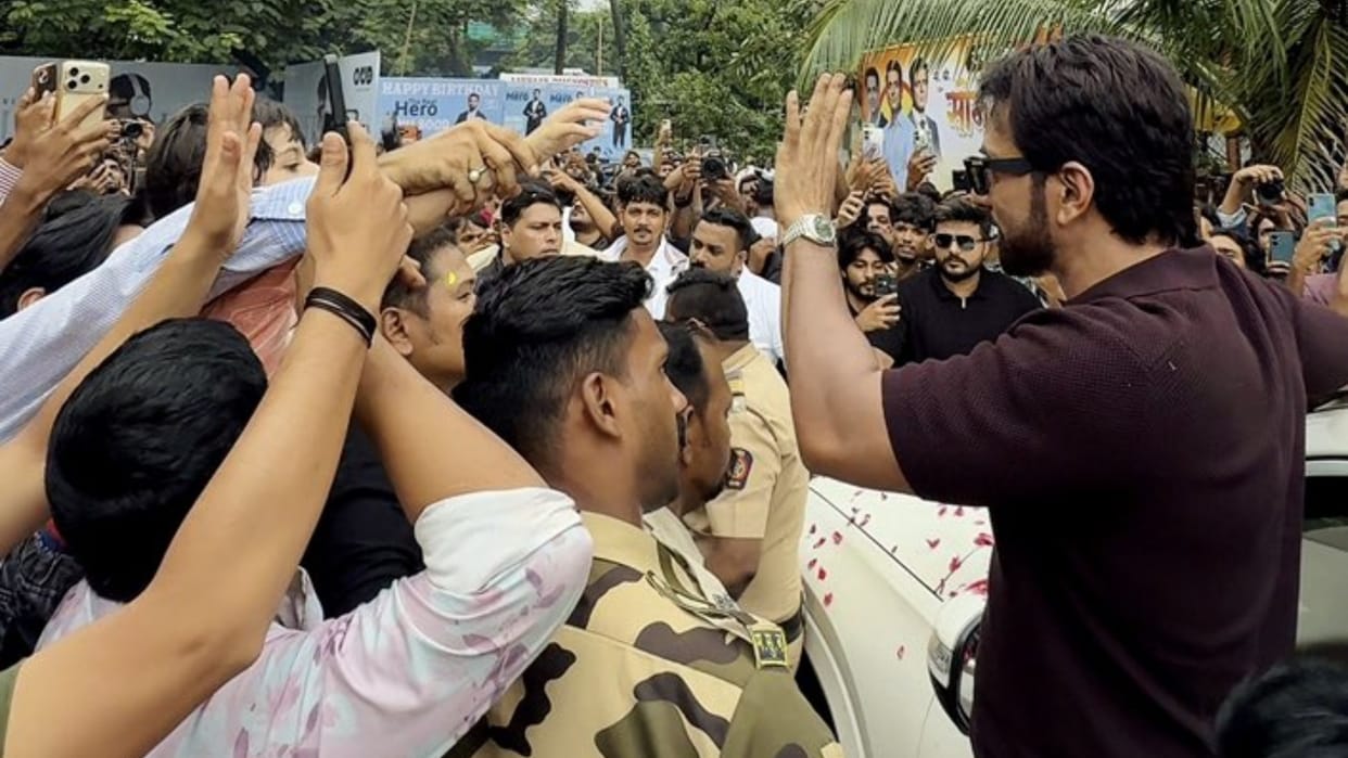 ‘एक वक्त था जन्मदिन चुपचाप गुजर जाते थे’; बर्थडे पर फैंस का प्यार देख भावुक हुए सोनू सूद; साझा कीं तस्वीरें – Sonu Sood Shares Glimpse Of His Birthday Celebration Gets Emotional And Expressed Gratitude To His Fans
