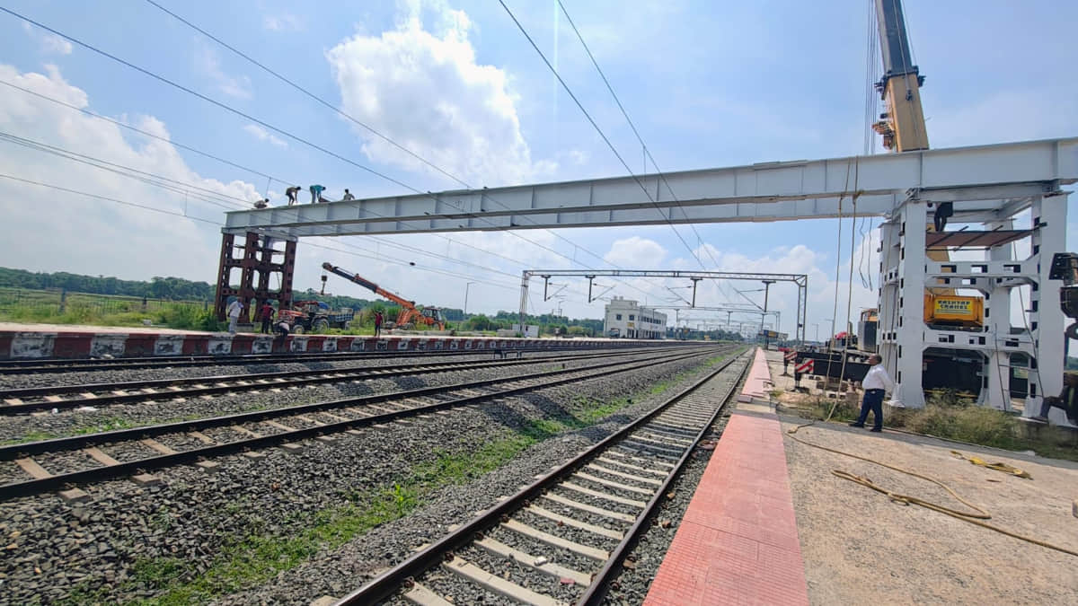 samastipur rail division mega block kakarghatti yard train timing changes jaynagar ara express