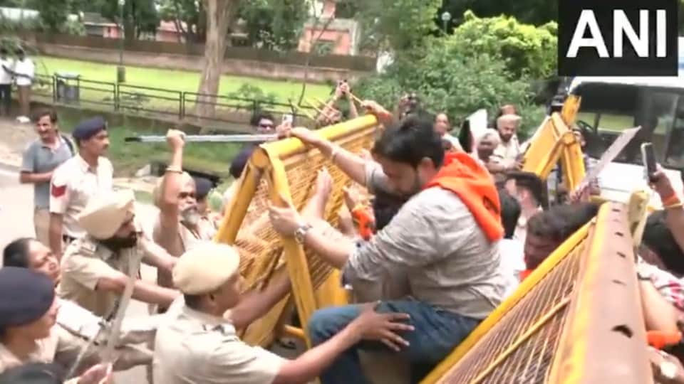 Protest By Chandigarh ABVP against Punjab paper leak demands Harjot Bains resignation