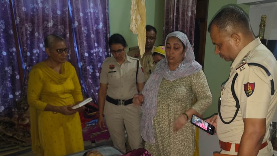 international kabaddi player Wife commits suicide in rohtak Married two and a half years ago 11-month-old son