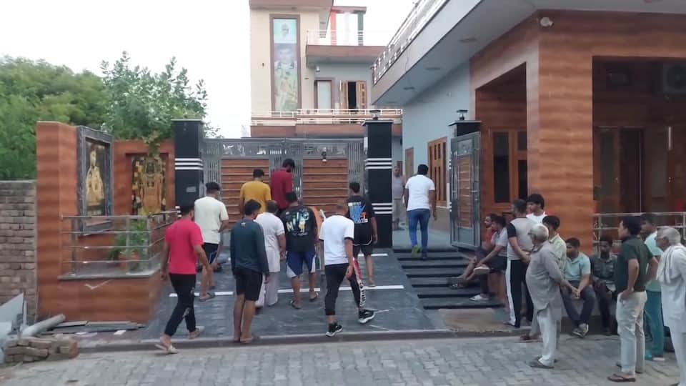 international kabaddi player Wife suicide One-man army Sheelu breaks down in tears over wife death