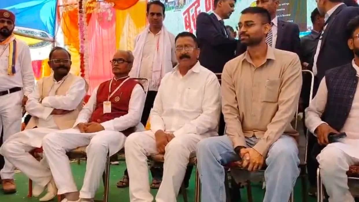 Bihar Politics Row Erupts Over Devesh Kumar Resignation Unaware of Patna Events Says Deepak Prakash