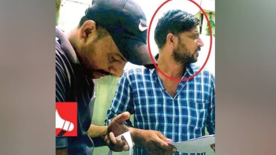 Touts misleading applicants outside Passport Seva Kendra in Lucknow