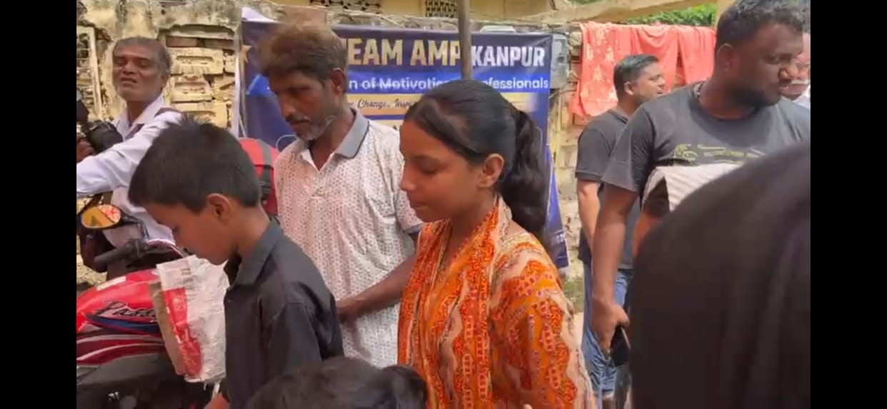Education Drive Gains Momentum in Jugiyana Basti, Institutions Join Admission Campaign