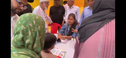 Education Drive Gains Momentum in Jugiyana Basti, Institutions Join Admission Campaign