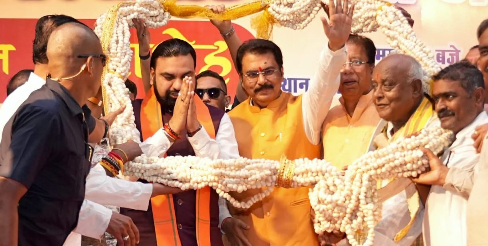 सीएम सम्राट चौधरी के साथ प्रदेश अध्यक्ष संजय सरावगी व अन्य भाजपा नेता।
