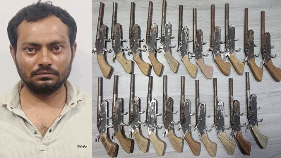 Meerut: Arms smuggler caught with 21 country-made pistols; consignment was meant for supply in Muzaffarnagar;