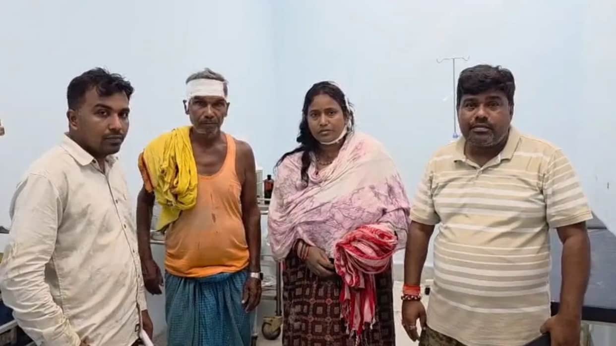 Rampage by strongmen over a dispute regarding a public path in Gopalganj; murderous attack on BDC member