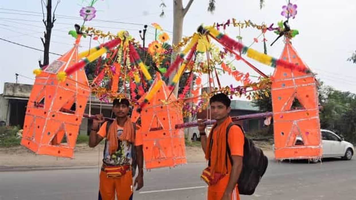 Veg and nonveg banner put up at hotels and dhabas along Kanwar Yatra route