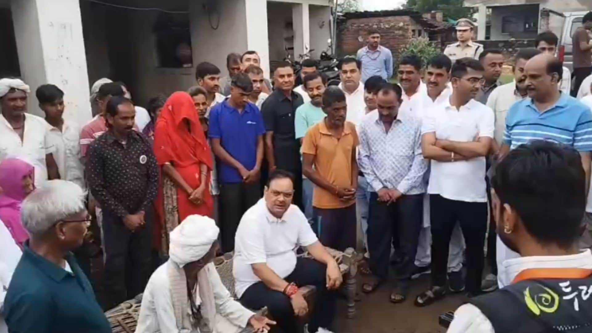 मुख्यमंत्री भजनलाल शर्मा सुबह गांव की गलियों में भ्रमण पर निकले