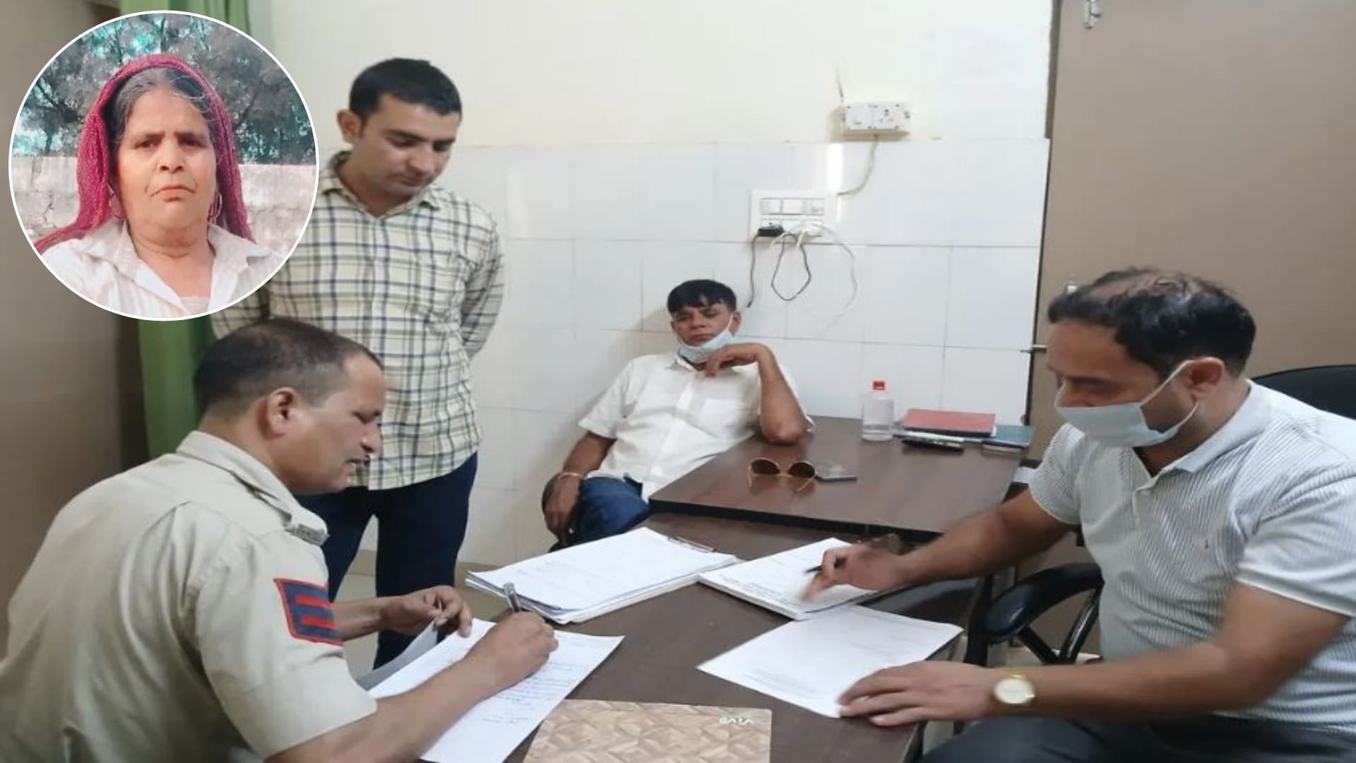 मामले की जानकारी लेती पुलिस