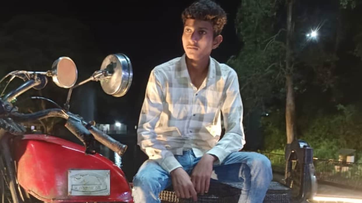 student run over by Canter truck dies on the spot in Budaun