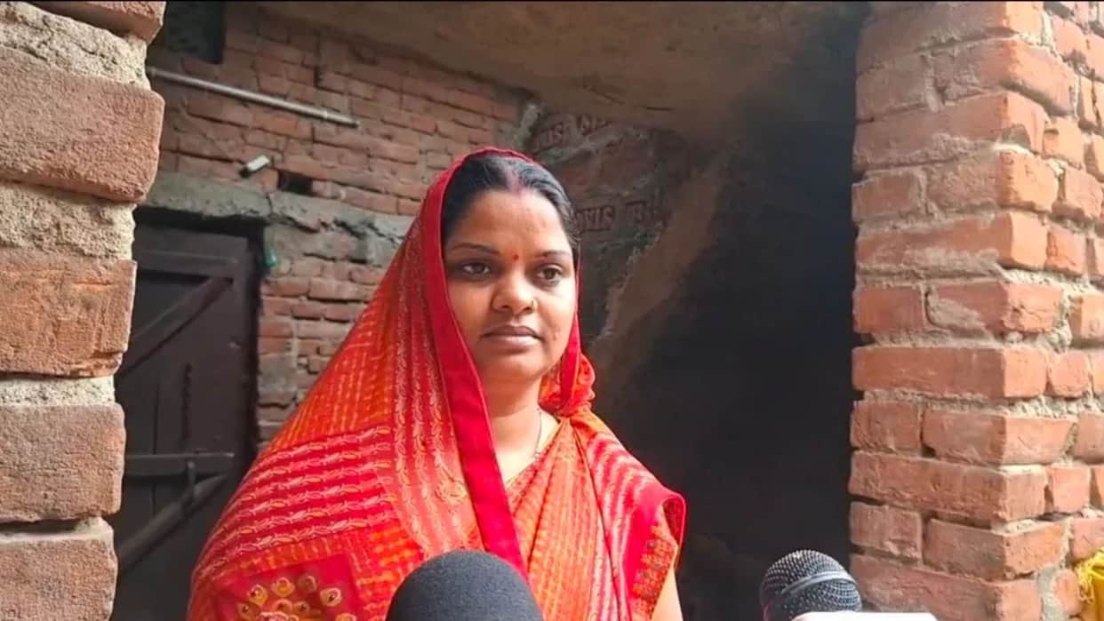 accused wife fuels conspiracy theory in rohtas eo vimal kumar murder case aurangabad bihar news