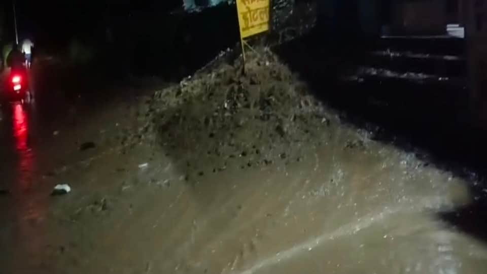 Chamoli: Torrential rains wreak havoc in Narayanbagar; seasonal streams overflow, water enters shops