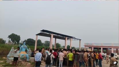 A teenager was beaten to death by a group of unruly youths in Pipraich, Gorakhpur.