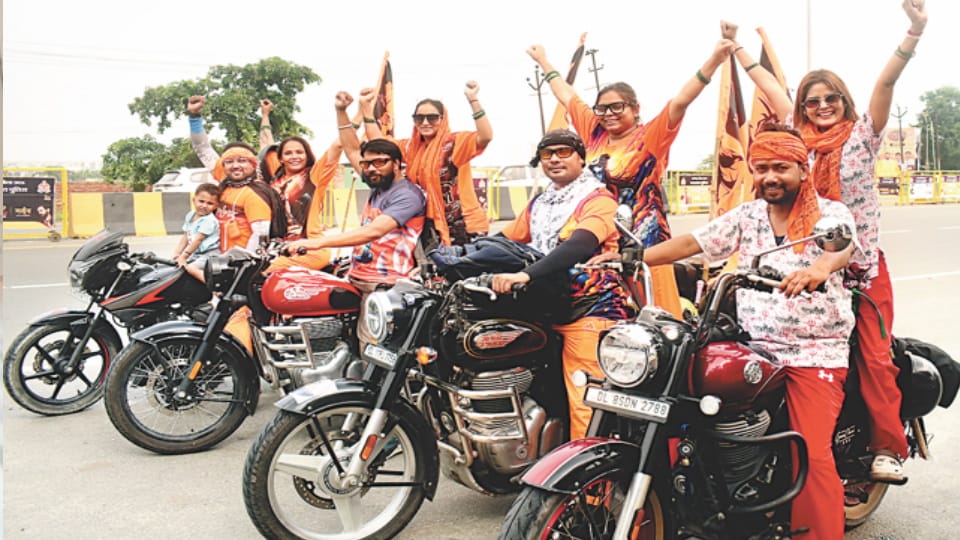 Kanwar Yatra 2026: Devotees Hit the Roads on Bikes, Kalash Kanwar Gains Popularity