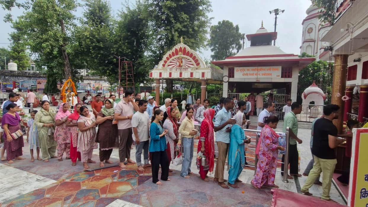 Saharanpur: Devotees Offer Jalabhishek at Shiva Temples on First Monday of Sawan