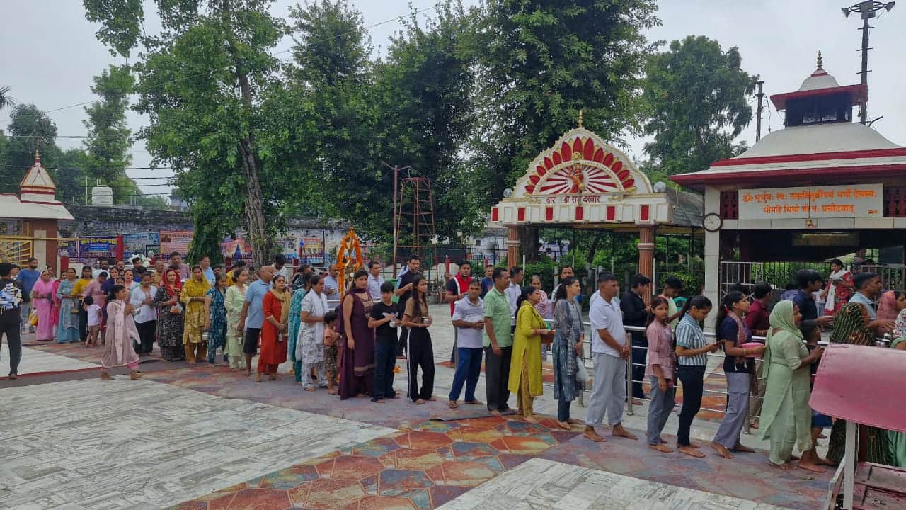 First Monday of Sawan: Devotees Flock to Shiva Temples Across Western Uttar Pradesh
