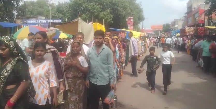 Sawan First Monday: Agra Turns Devotional as Shiva Temples Echo With Bam Bam Bhole