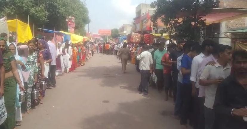 Sawan First Monday: Agra Turns Devotional as Shiva Temples Echo With Bam Bam Bhole