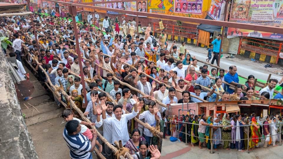 Crowds of devotees gathered in Shiva temples on the first Monday of Sawan