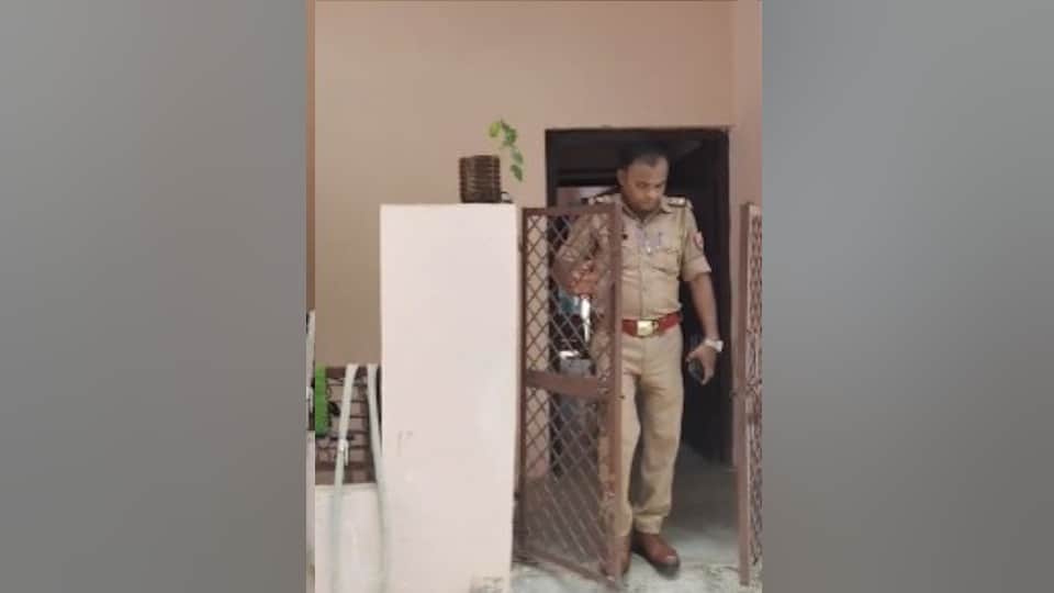 Father kills daughter in Agra, angered by her love marriage