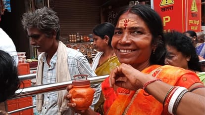 Bawri community of Bengal and fishermen from Odisha performed Jalabhishek of Baba Vishwanath in varanasi