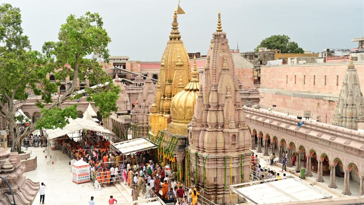 Kashi Vishwanath Temple Over 5.3 million devotees offered prayers during 19 days of Sawan