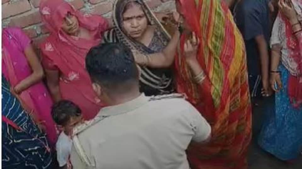 Newborn Baby Girl Found in Drain in Patiyali, Woman Saves Her After Hearing Cries,