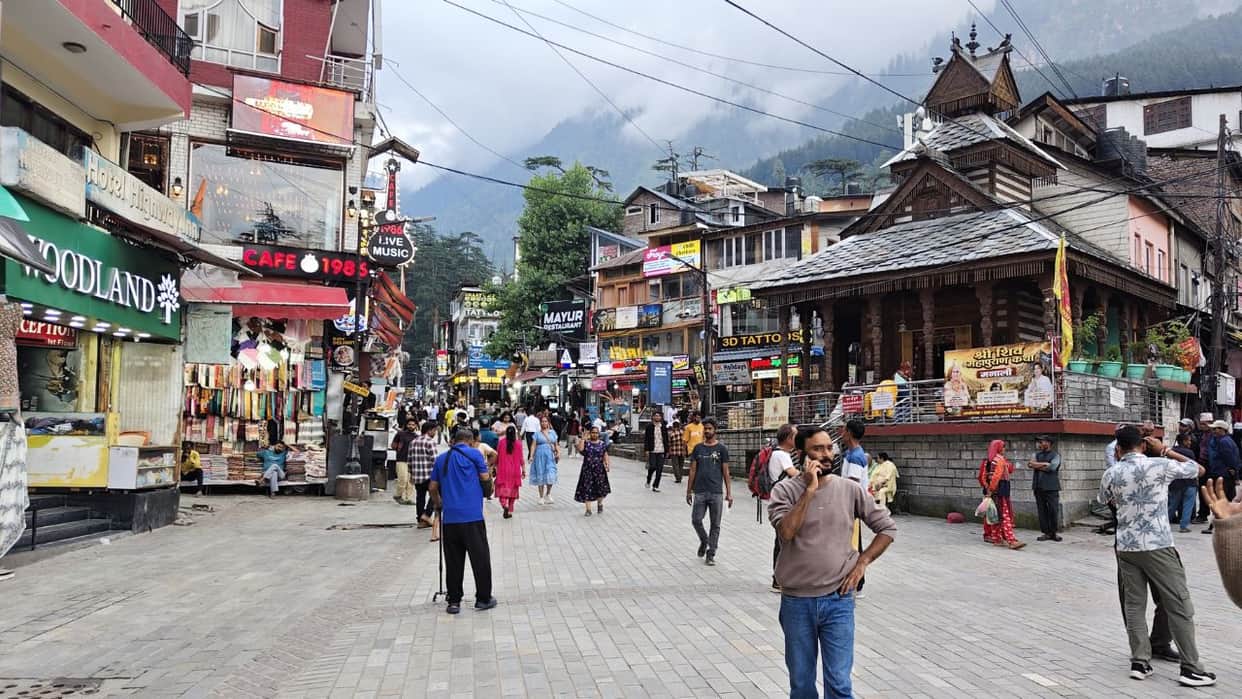 manali tourism hit by monsoon hotels empty september hope