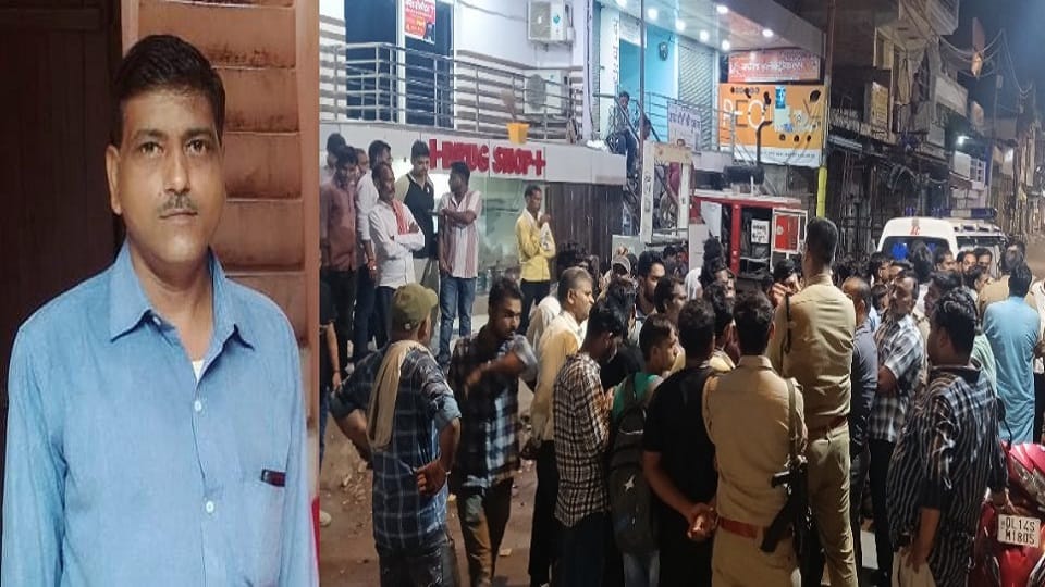 Rishipal died of a heart attack due to the spread of infection