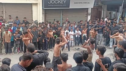 UP: 'Corridor of brotherhood' created in Muzaffarnagar; Kanwar Yatra and Chehlum procession pass side-by-side.