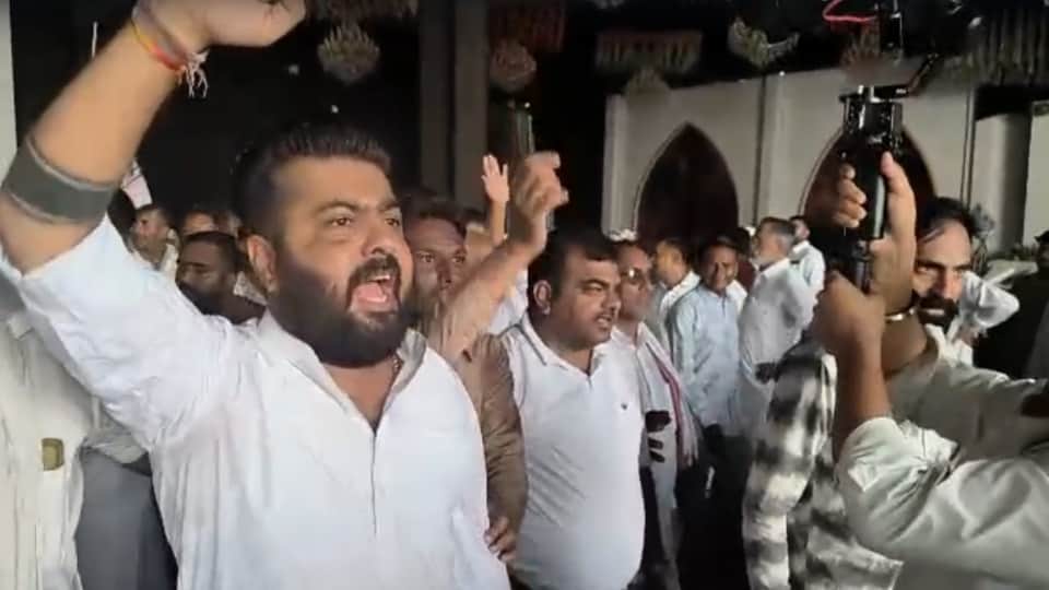 Rift in Punjab Congress Factionalism surfaces in Fazilka slogans in support of Channi and Sher Ghubaya