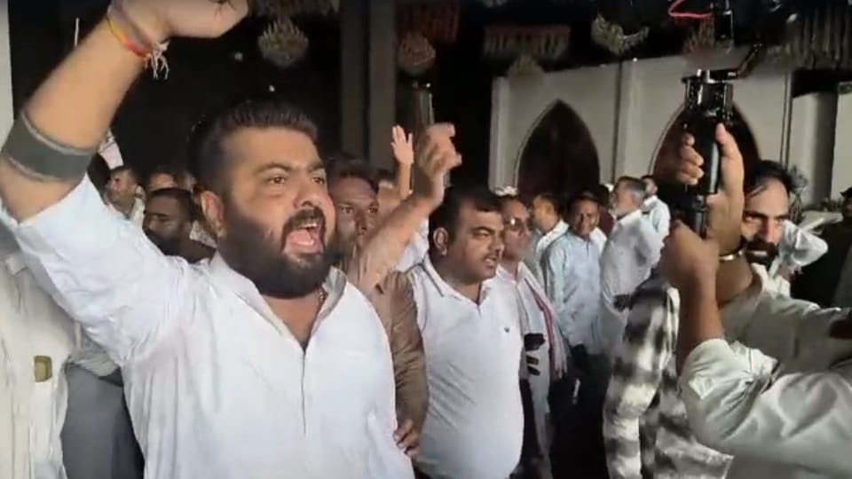 Rift in Punjab Congress Factionalism surfaces in Fazilka slogans in support of Channi and Sher Ghubaya