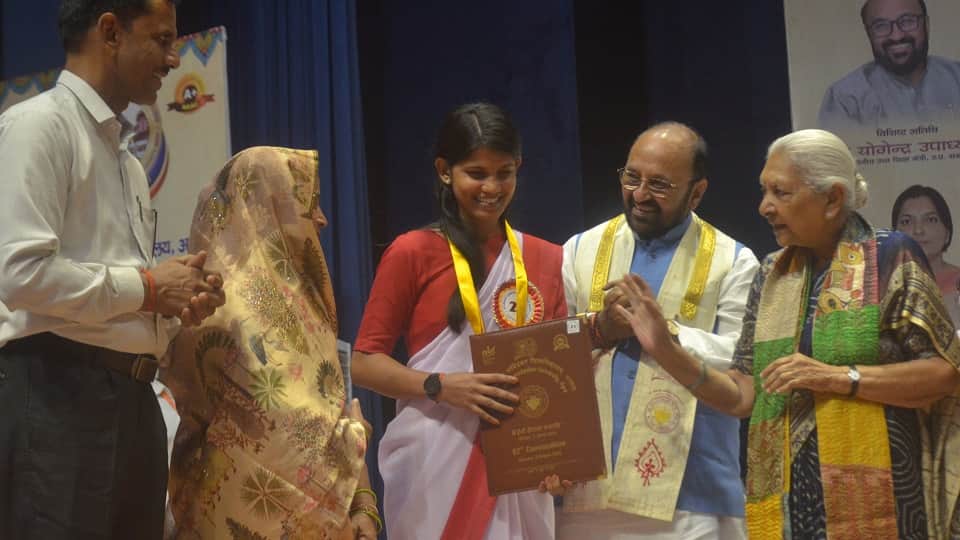 Won a Medal Any Award Governor’s Remark as Girls Outshine Boys at University Convocation