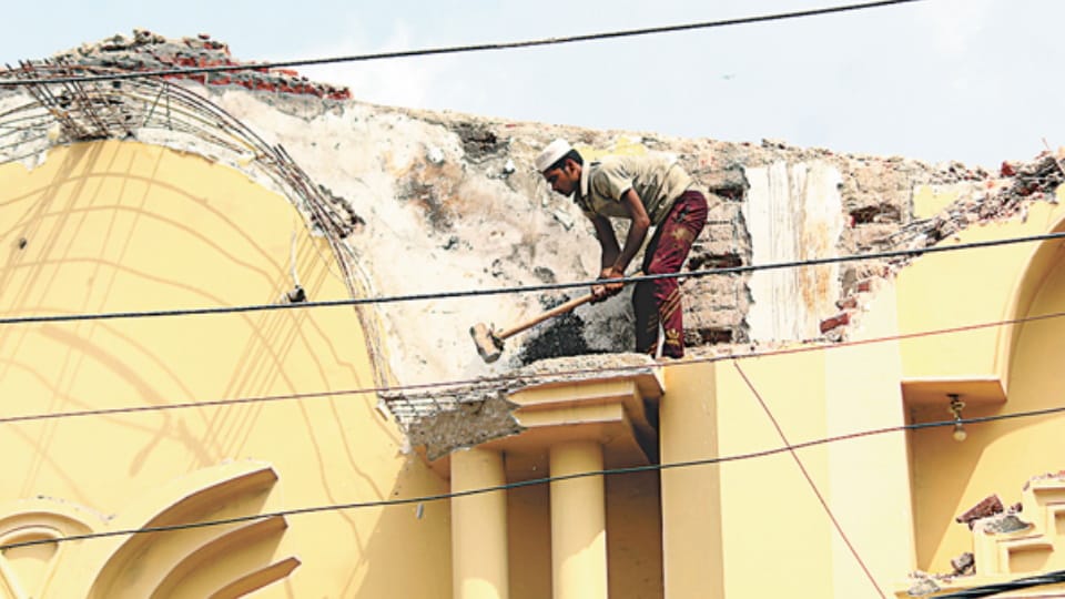 Meerut: Iconic Shastri Nagar Buildings Being Demolished After Supreme Court Order