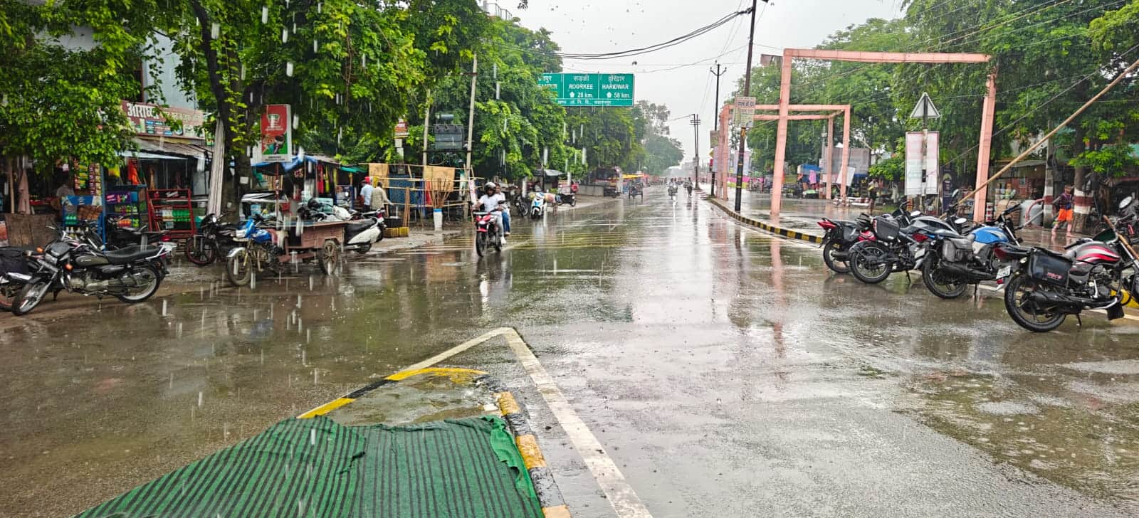 West UP Weather: Rain in Several Districts, Humidity Persists in Meerut, Kanwar Yatra Affected