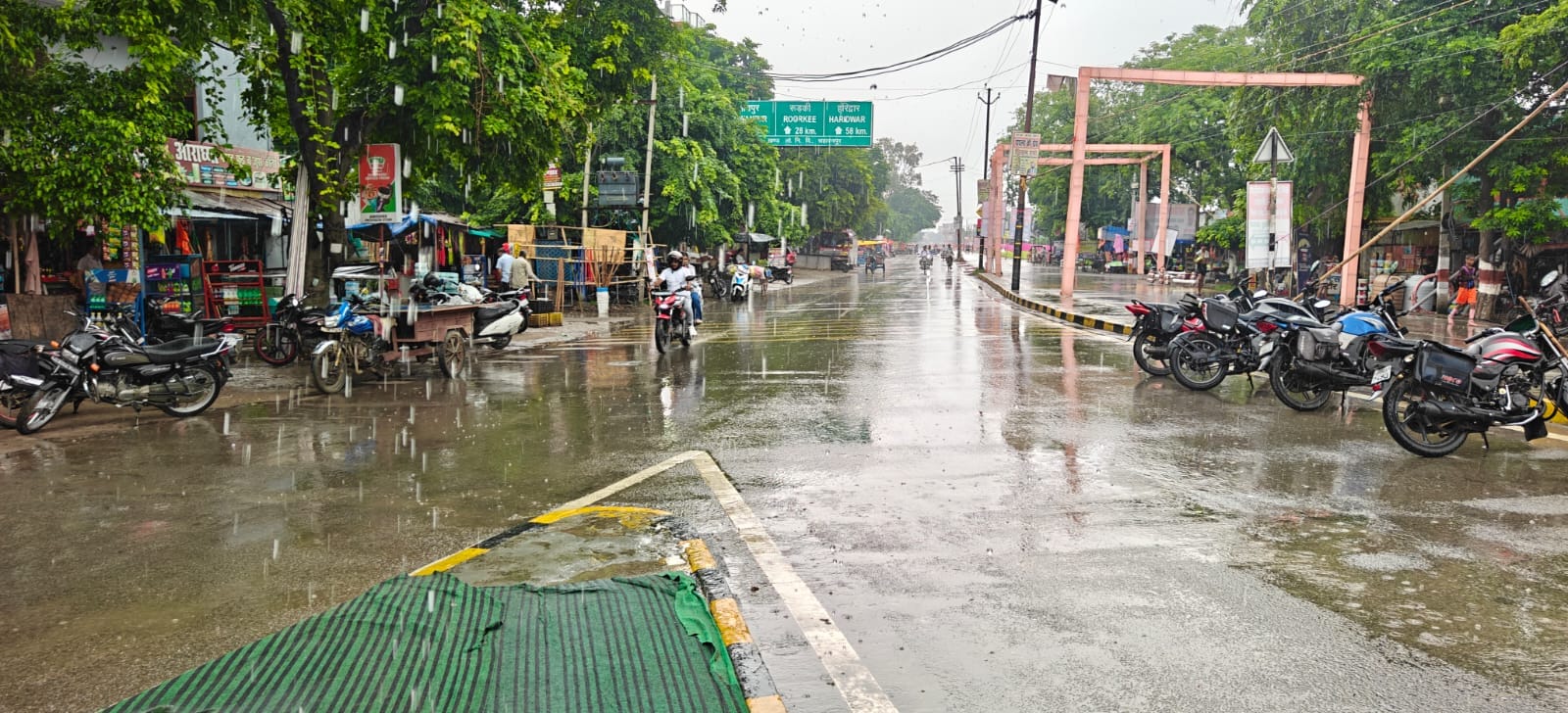 West UP Weather: Rain in Several Districts, Humidity Persists in Meerut, Kanwar Yatra Affected