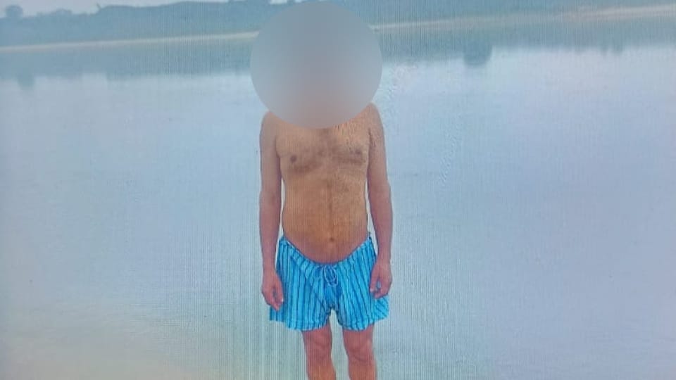 Agra Murder Case Father and Brother-in-Law Four months pregnant unmarried daughter drowned in Chambal River