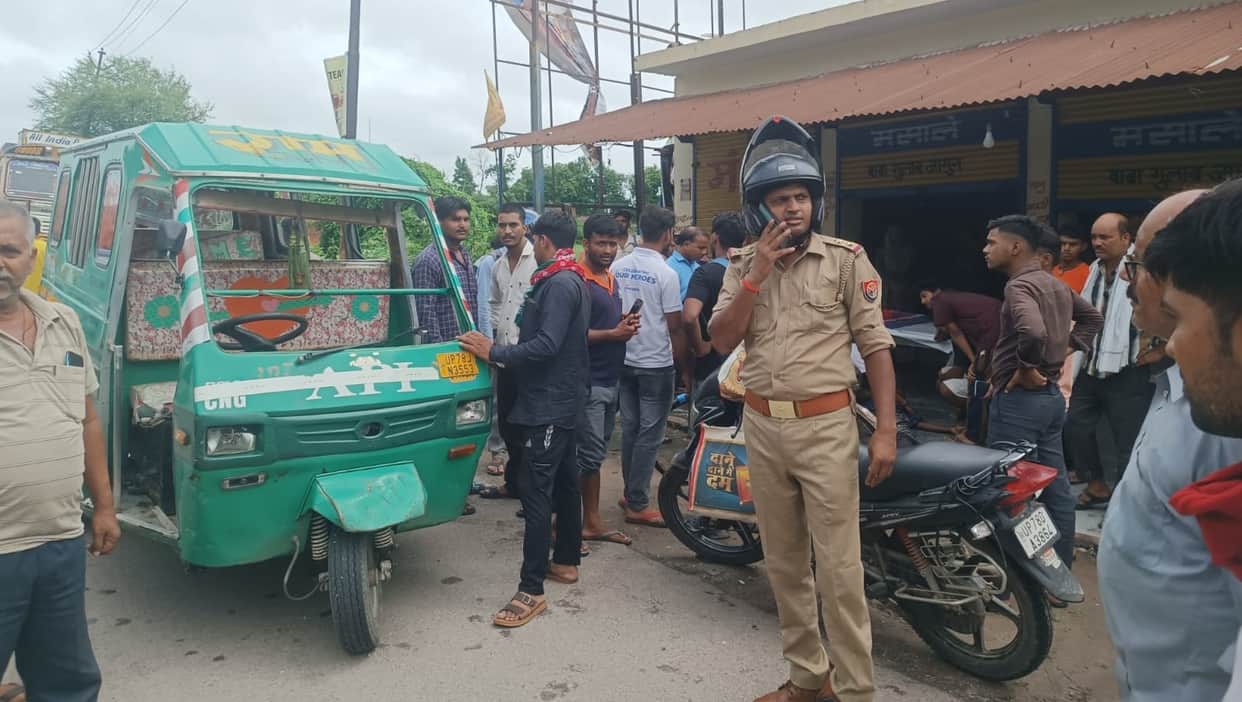 Kanpur Drunk car drivers performing stunts rammed into a taxi  nine injured three in critical condition